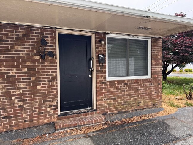 Photo - 629 S Cox St Unit 629-A