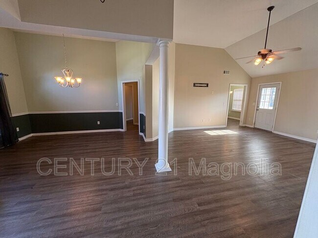 Photo - 338 Old Walnut Branch