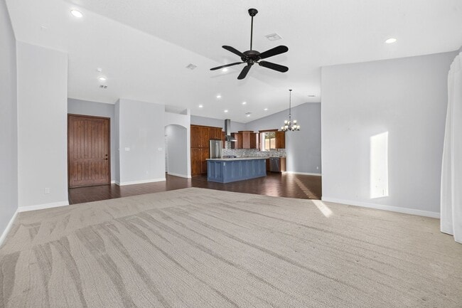 Photo - 2792 S Aurora Ave