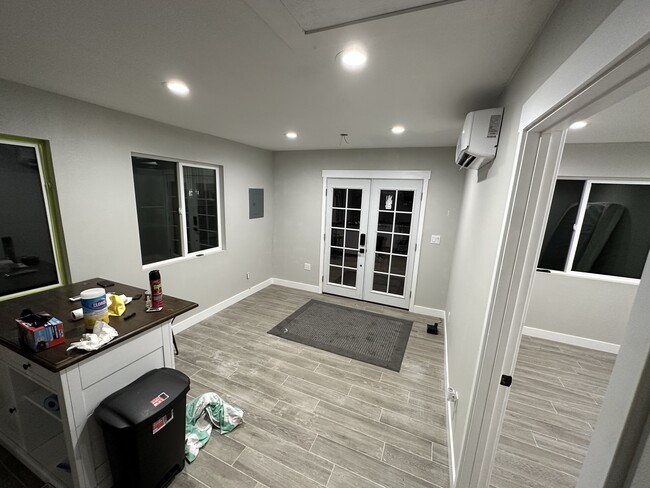 Building Photo - 8537 Pico Vista Rd Rental