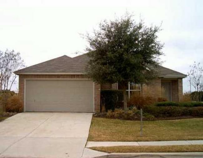 Building Photo - 405 Greener Dr