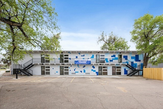 Building Photo - 415 S Weber St