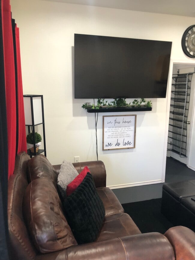 Photo - 22416 Matins Ln