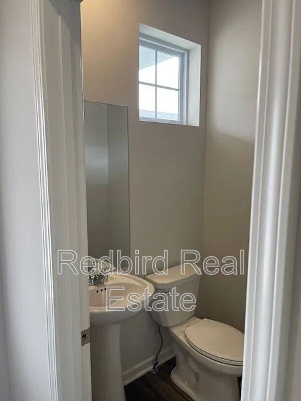 Photo - 857 Big Bend Ct