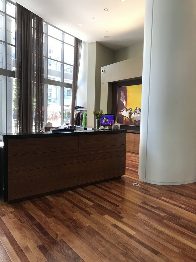 3601 S River Pkwy Townhome Townhome Rental in Portland OR