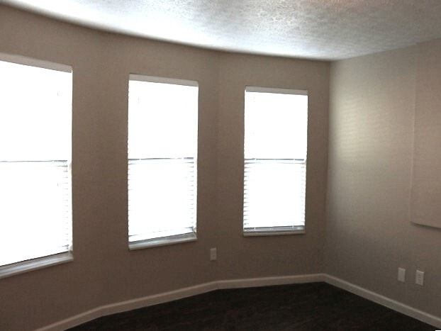 Photo - 6699 Alex Dr