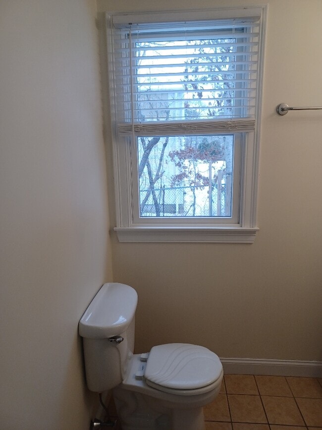 Photo - 26 Lone Tree Rd Unit A