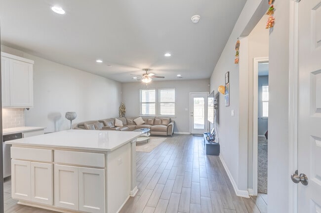 Photo - 2917 Birch Pk Path