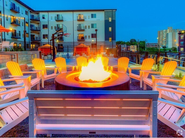 Outdoor Fire Pit - SPACES Rental