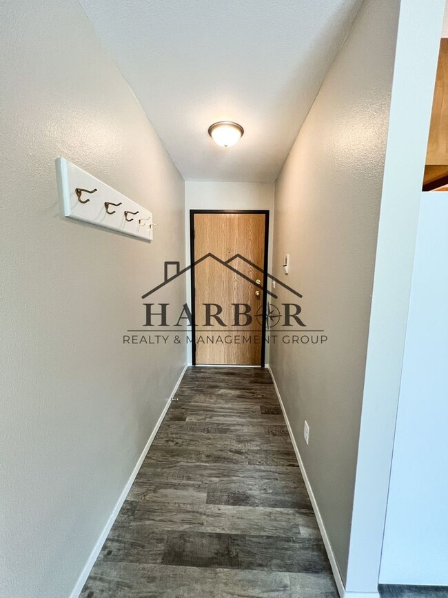 Photo - Renovated 2 Bedroom 1 Bath - Special: Lowe... Unit 125 - 3