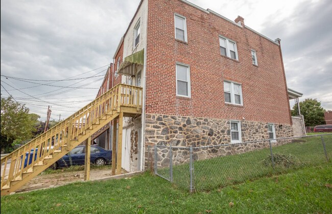 Photo - 4600 Belair Rd