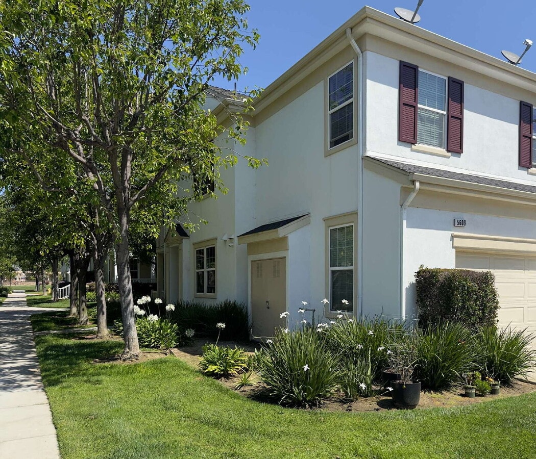 3 Bedroom (plus loft) Condo for Rent in Ventura! - 3 Bedroom (plus loft) Condo for Rent in Ventura!