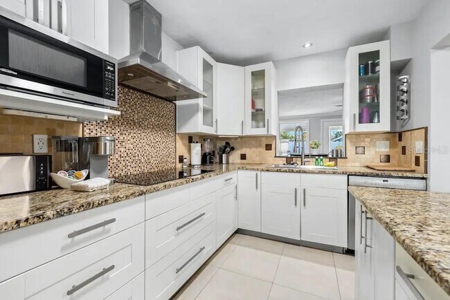 Photo - 2532 Constitution Blvd