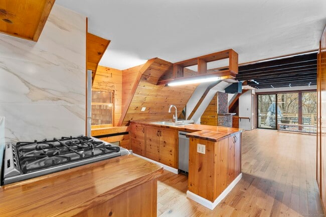 Photo - 182 Guinea Rd