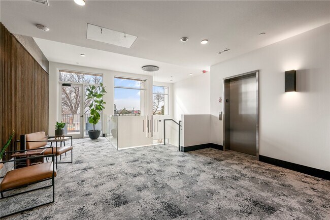 Photo - 905 SE 4th St Unit 203