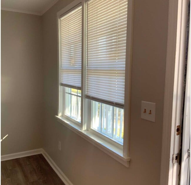 Photo - 504 S Harvin St