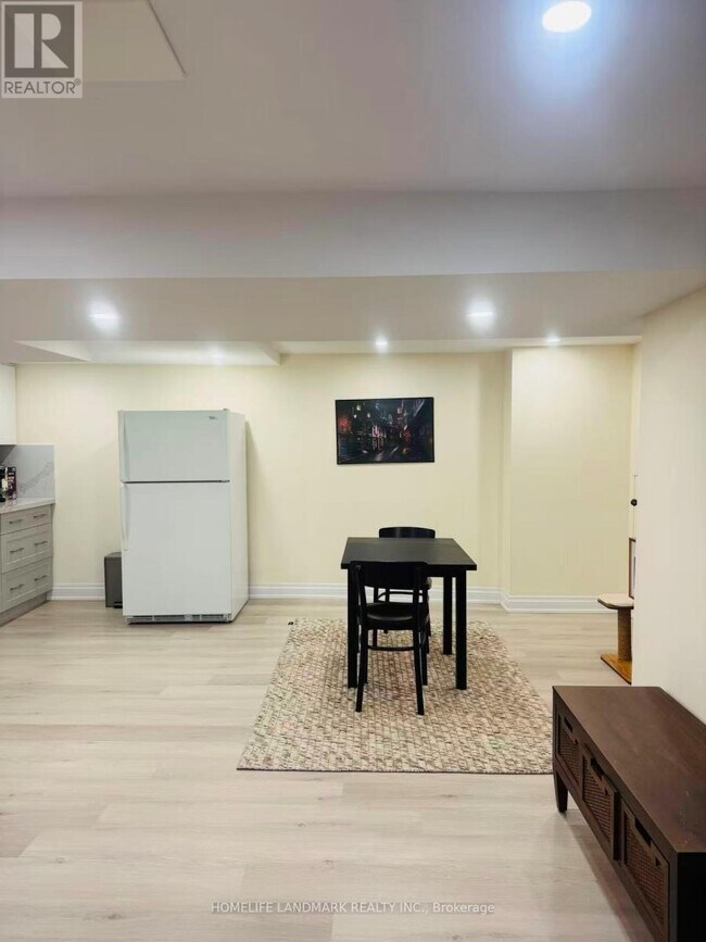 Photo - 168 Timpson Dr