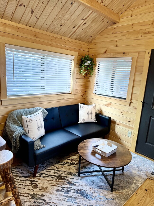 Photo - 125 Coyote Rd