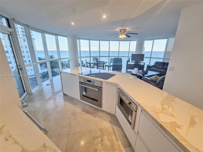 Building Photo - 6301 Collins Ave Unit 901