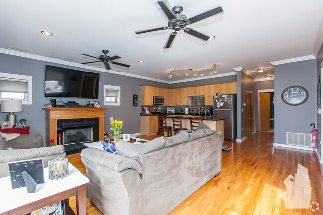 Building Photo - 1808 S Michigan Ave Unit 22 Rental