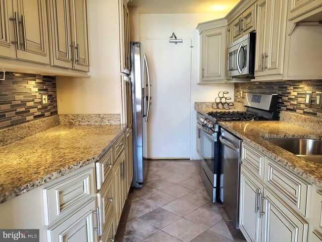 Photo - 1900 Lyttonsville Rd Apartment Unit 516