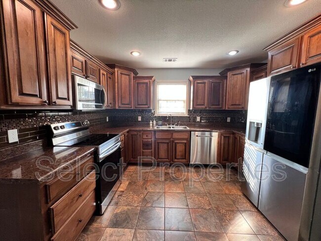 Photo - 201 County Rd 4063