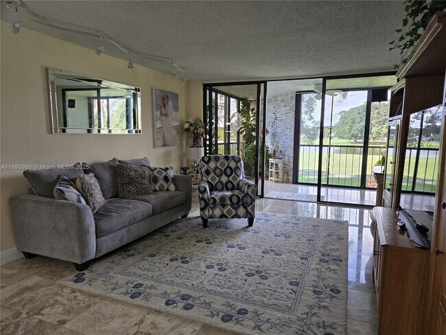 Photo - 16251 Golf Club Rd Unit 211