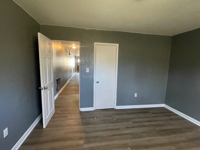 Photo - 5238 Dorsey St