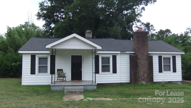 Photo - 1629 Harris Rd House