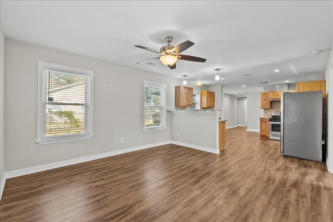 Photo - 120 Illinois Ave