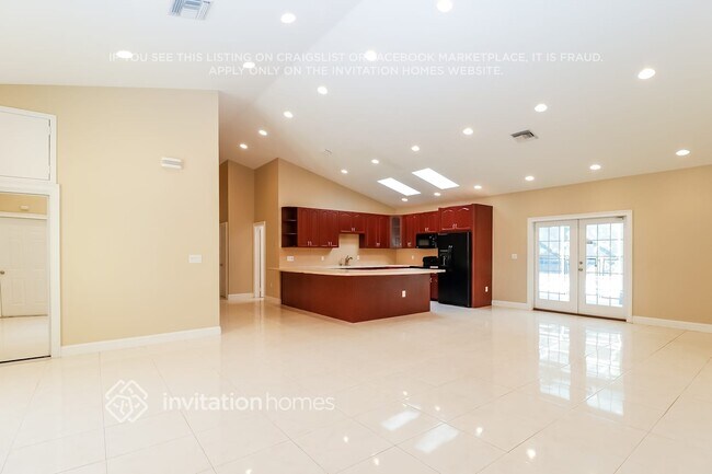 Photo - 2202 Curtis Dr N