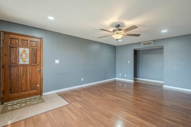 Photo - 3236 S Kenwood Ln