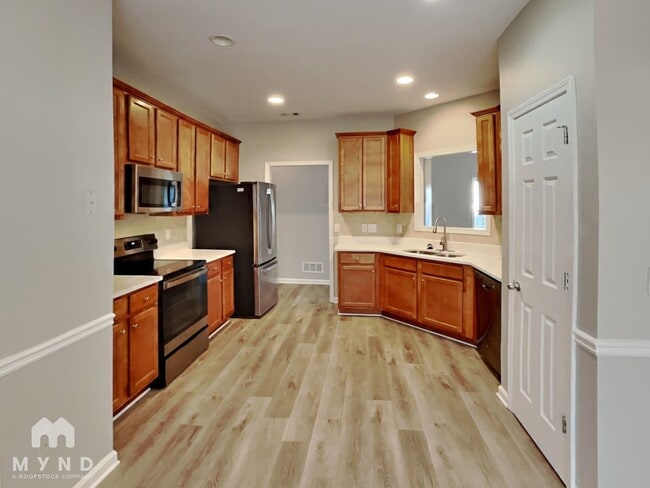 Photo - 3485 Bridle Brook Dr NE