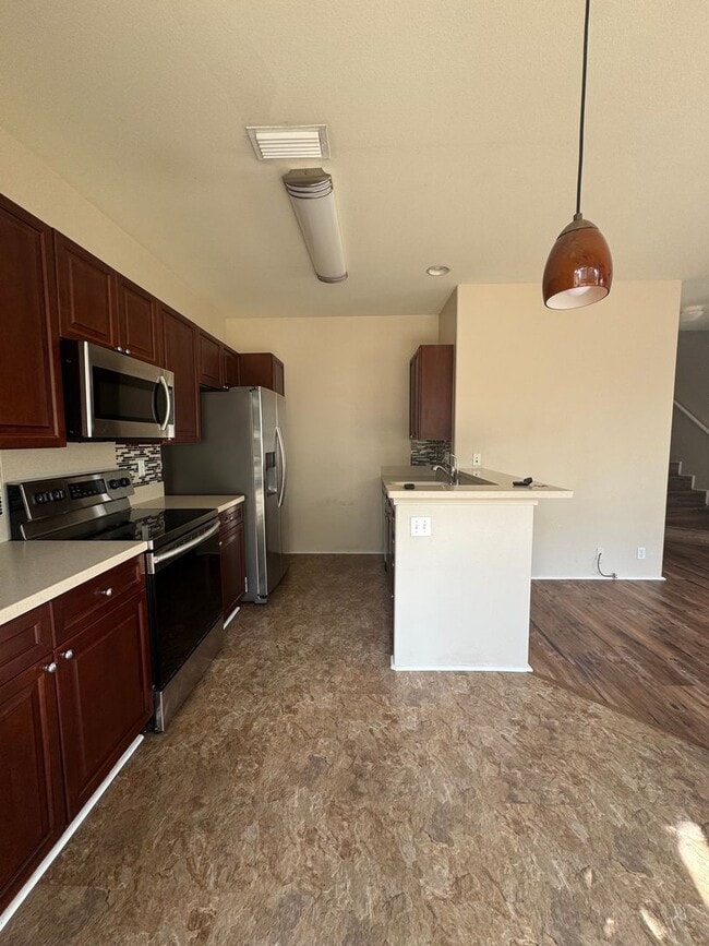 Photo - Beautiful 3 Bedroom with 2.5 Bathroom Home...