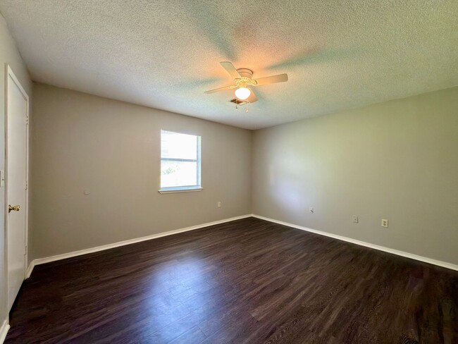 Photo - 1307 N. Arkansas-