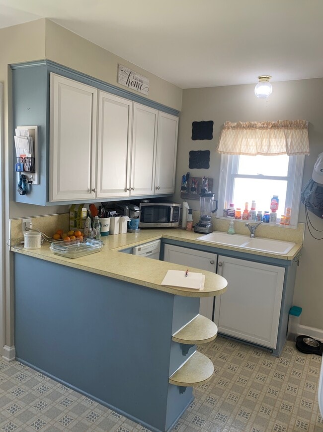 Cocina - 1121 Harry Ct