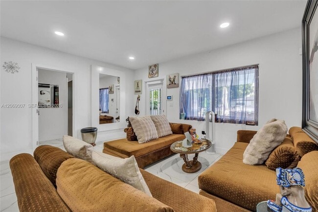 Photo - 1570 NW 132nd St