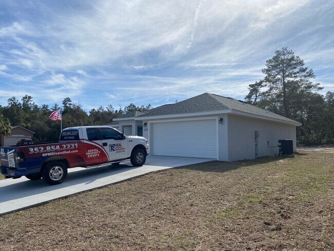 Photo - Custom Home - Desirable SW Ocala Neighborhood 3/2/2 **WON'T LAST**
