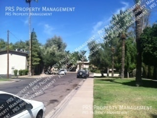 Photo - 423 S Mitchell Dr Unit B