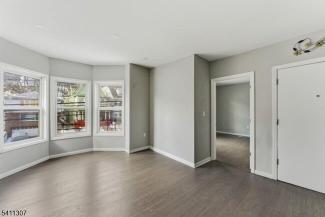 Photo - 467-469 Summer Avenue Unit 2 Unidad 2