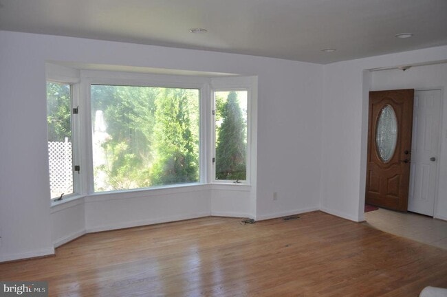 Photo - 6000 Greentree Rd