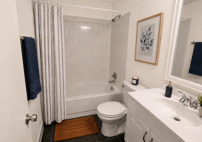 Photo - Bright & Spacious 2-Bedroom Residence Across from Berkeley Park Unidad 4730