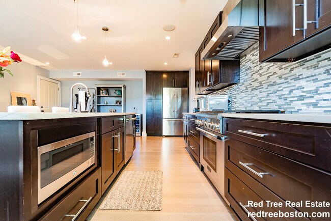 215 Athens St Unit 1