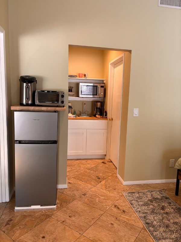 Photo - 2430 Bessemer St