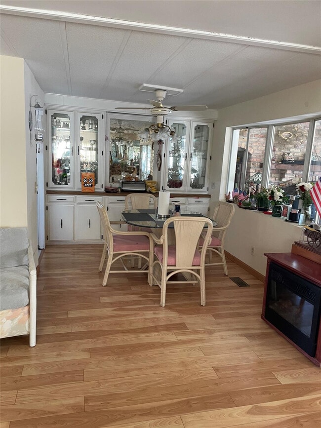 Photo - 5724 Lagoon Dr