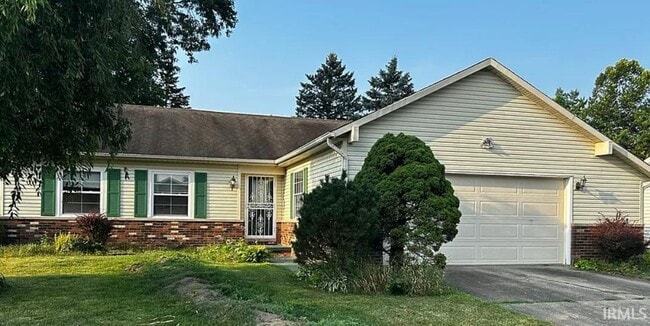Building Photo - 2914 Browning St Rental