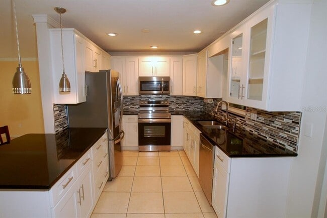 Photo - 468 Limewood Ave