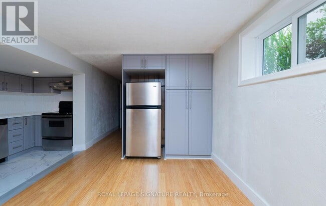 Photo - 263 Hounslow Ave