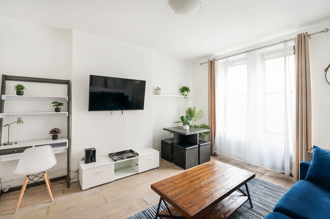 428-430-430 W 47th St Unit SI ID1021928P