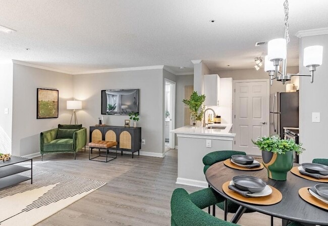 Photo - 2124 Gables Dr NE